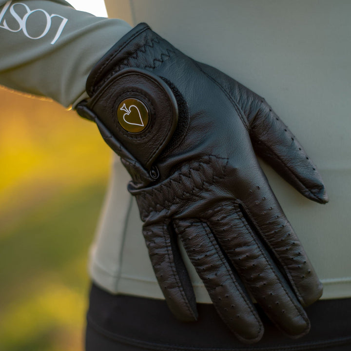 Black women’s golf glove, soft stretch and washable design