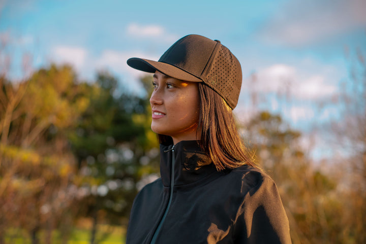 Clean preppy unisex golf cap, water-resistant 6-panel design