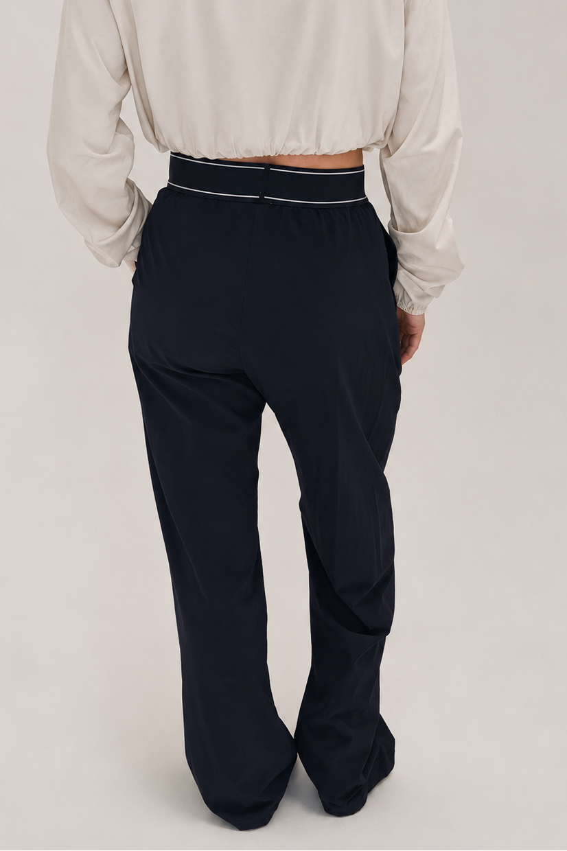 The Everyday Pant in Navy
